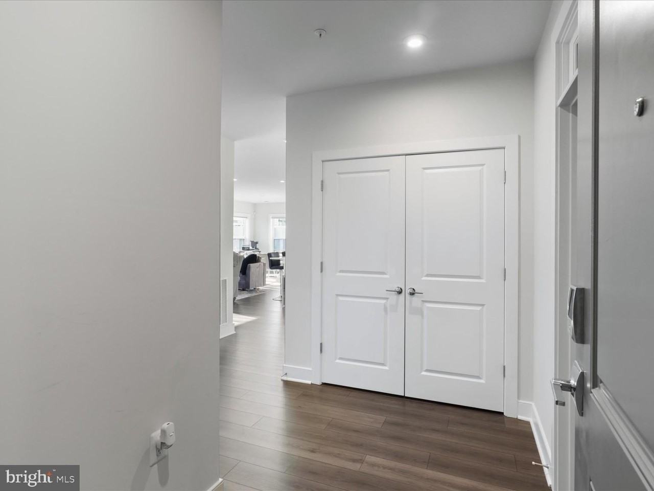 100 Saint Ives Pl Apt 402 #402 - Photo 4 of 30