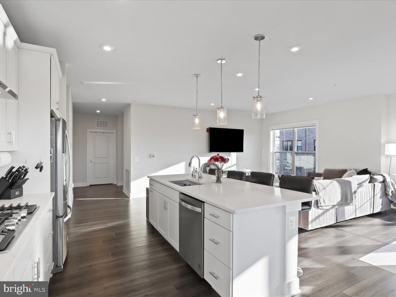 100 Saint Ives Pl Apt 402 #402 - Photo 7 of 30