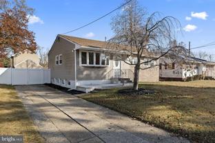 418 Delview Ln - Photo 1 of 1