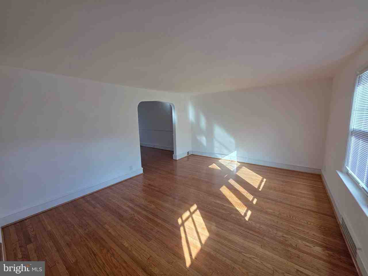 5 Dowling Ave - Photo 2 of 30