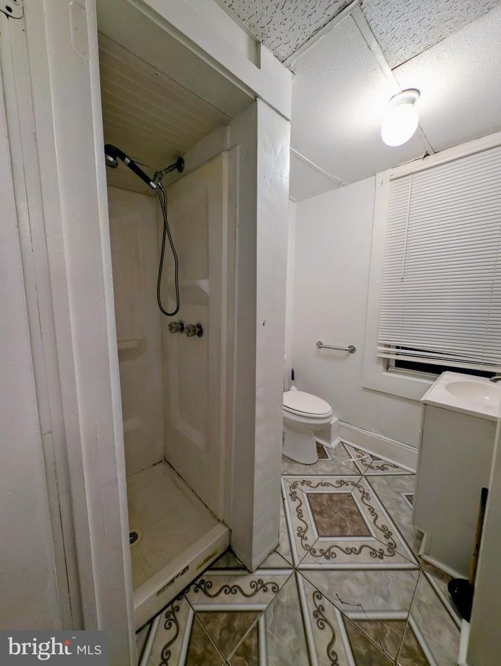 25 Washington Ave Apt D #D - Photo 6 of 10