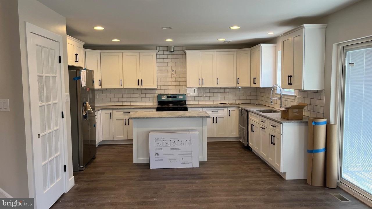 116 Isabella Dr - Photo 5 of 28