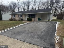 featured image of 60 Edgelea Dr