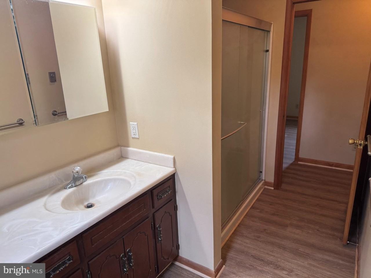 60 Edgelea Dr - Photo 4 of 11