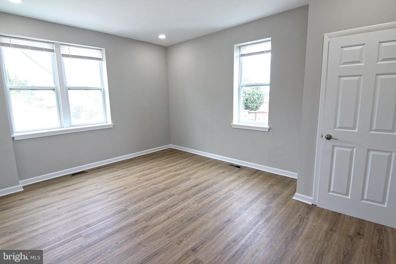 235 Jefferson St Unit 3 #3 - Photo 7 of 12