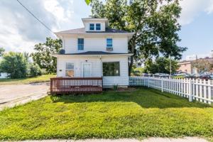 featured image of 423 4th Ave Se