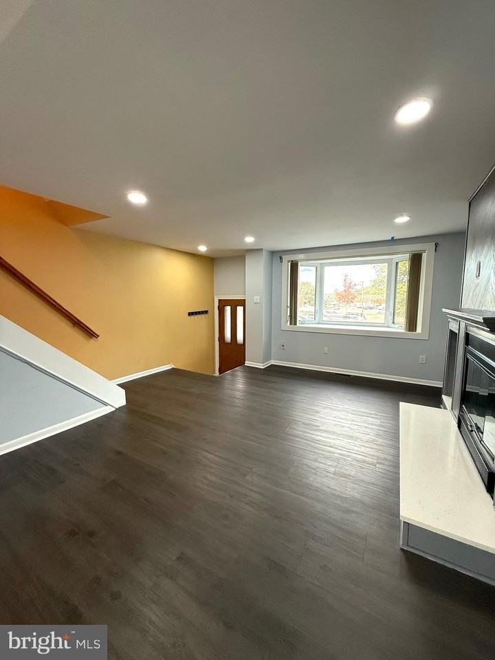 3608 Nanton Pl - Photo 7 of 50