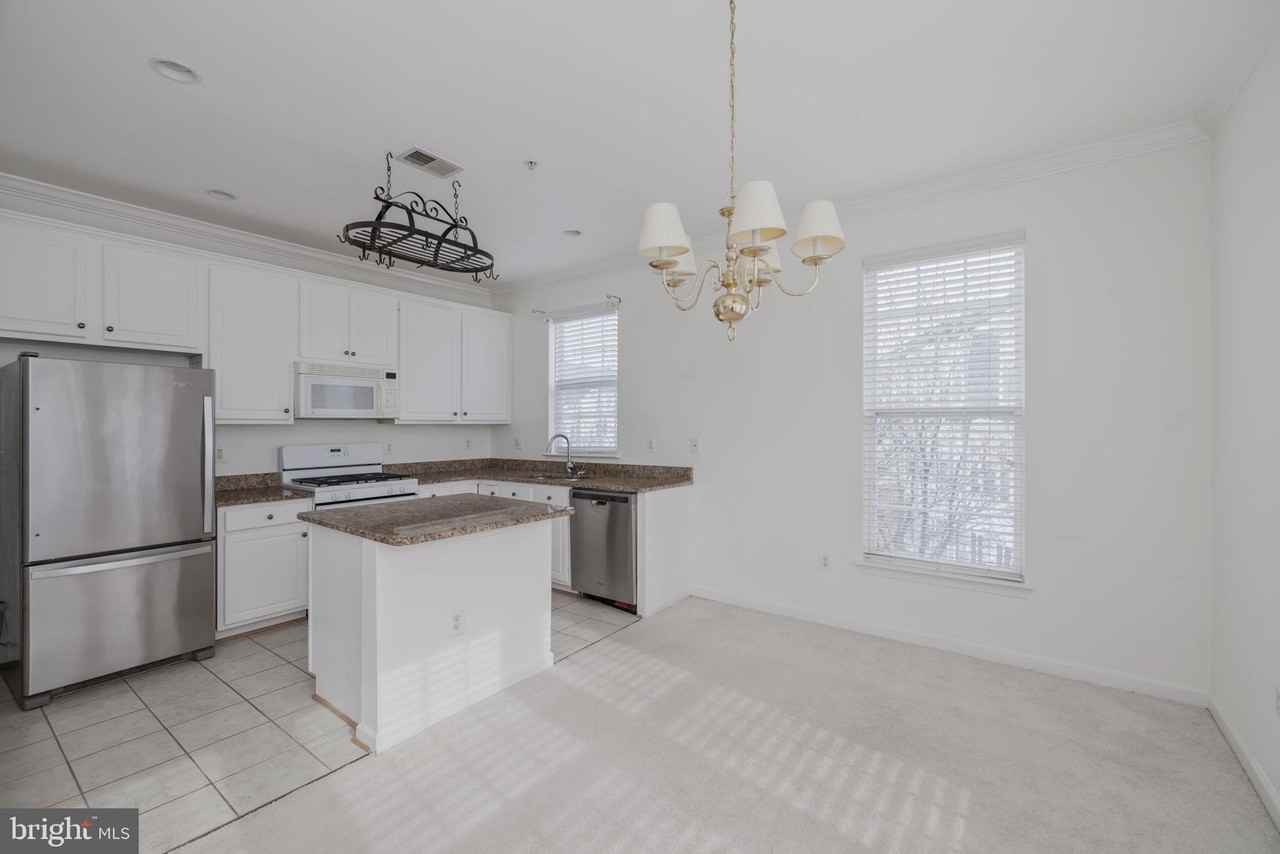 5108 English Ter Unit 104 #104 - Photo 4 of 44