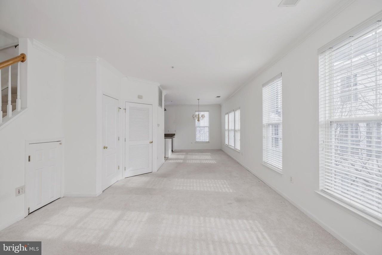 5108 English Ter Unit 104 #104 - Photo 5 of 44