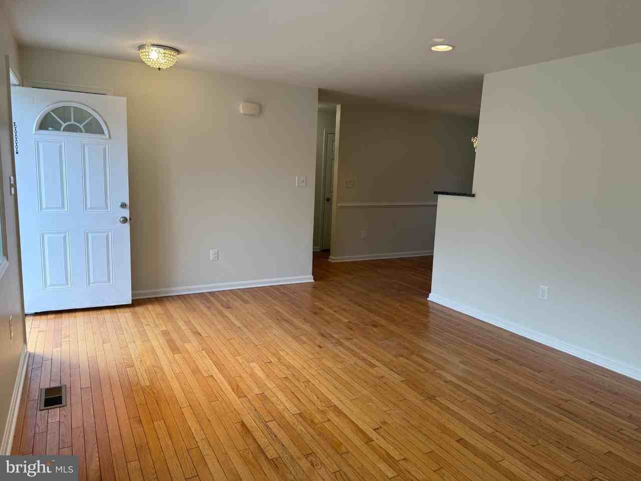 4032 Olley Ln - Photo 3 of 48