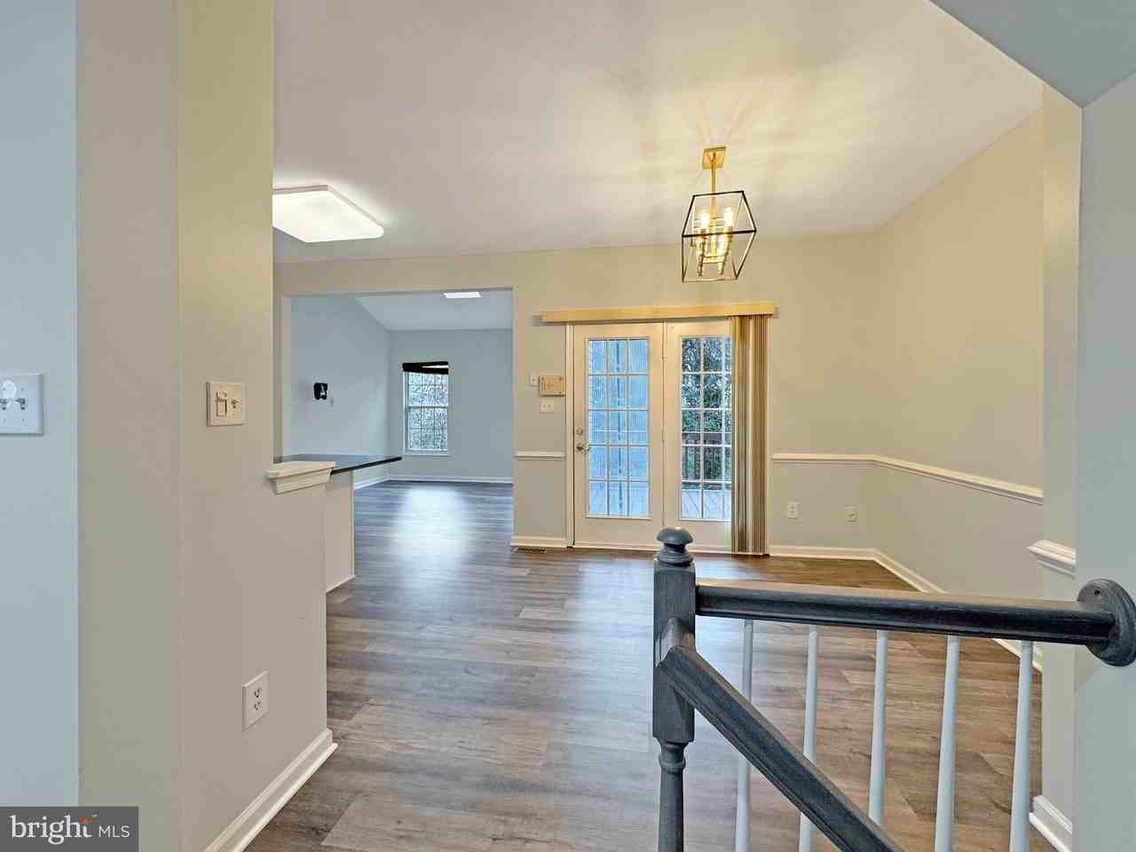 25415 Morse Dr - Photo 4 of 31