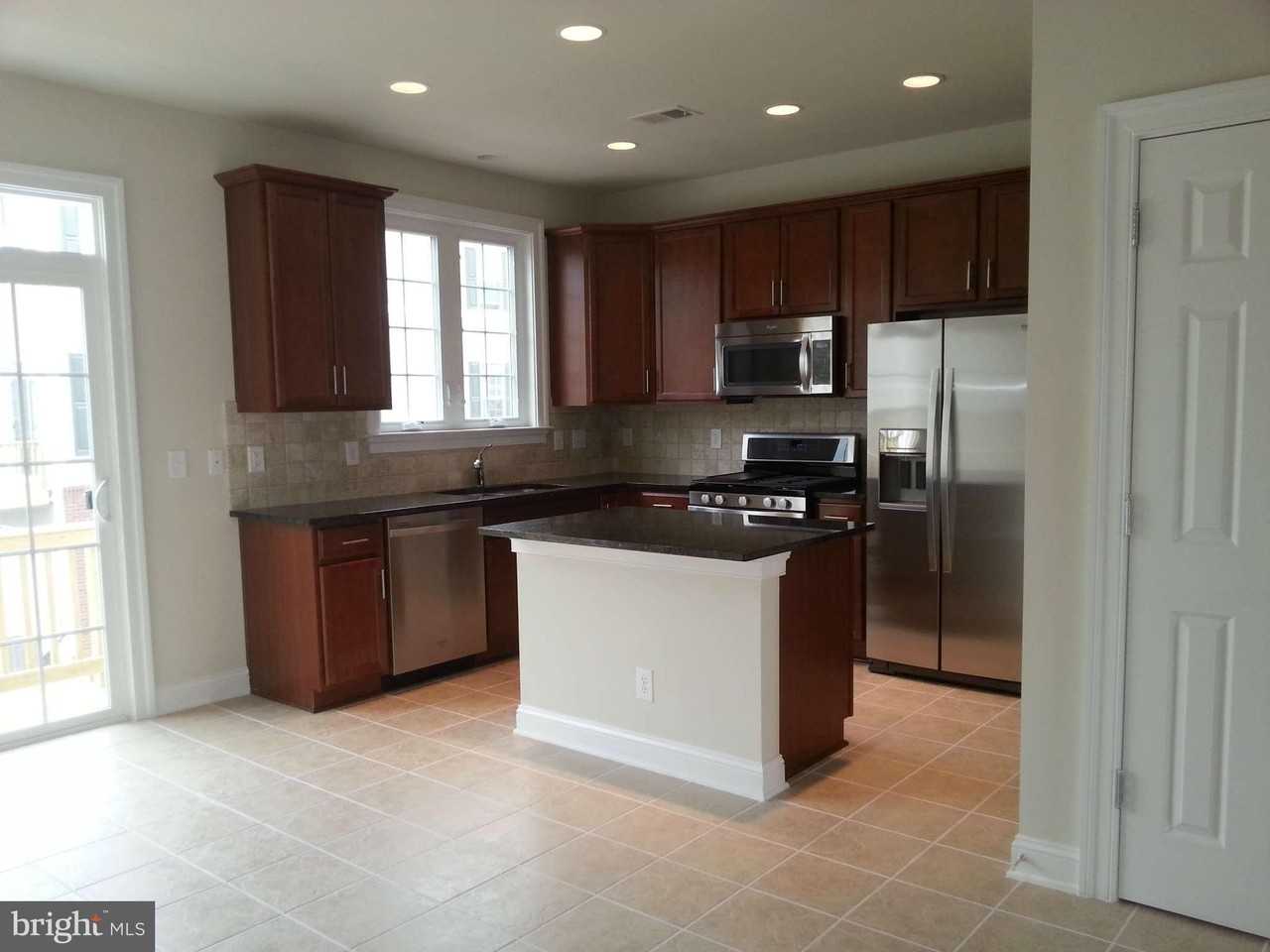 42707 Tunstall Ter - Photo 3 of 14