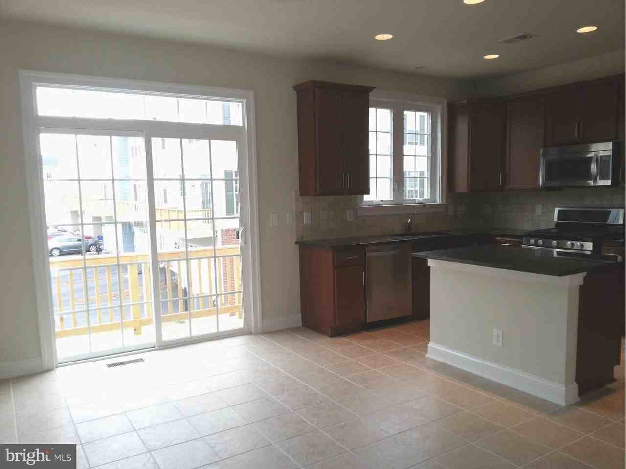 42707 Tunstall Ter - Photo 4 of 14