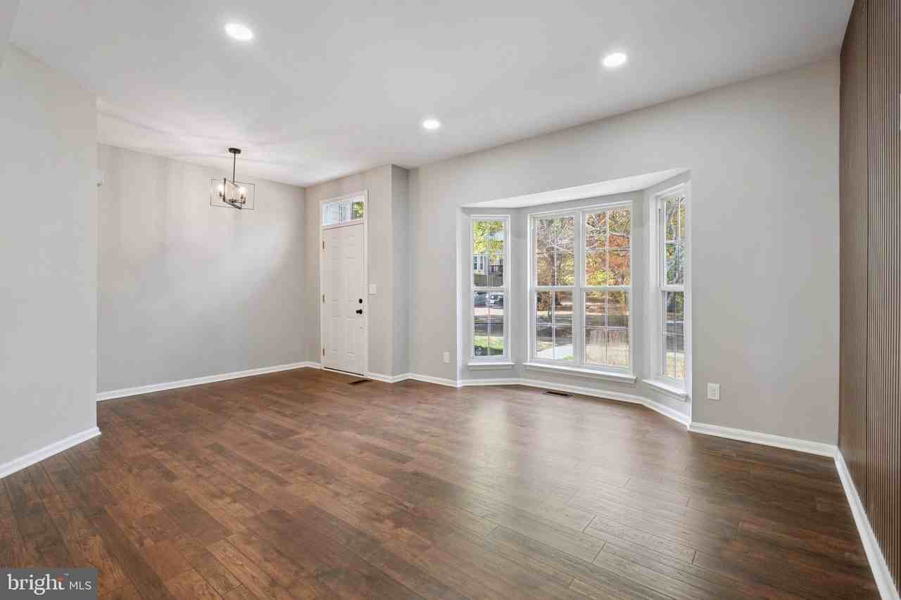 4851 Ebb Tide Ct - Photo 6 of 30