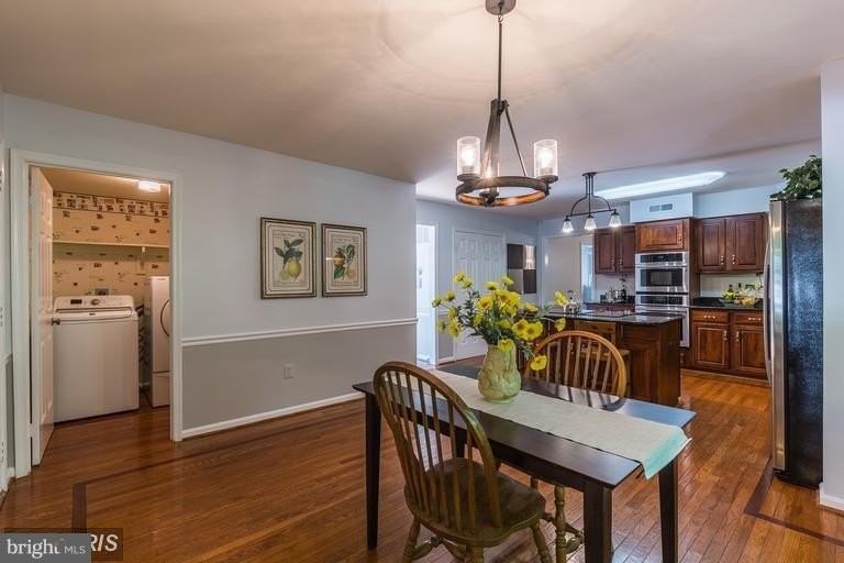 13002 Montpelier Ct - Photo 5 of 28