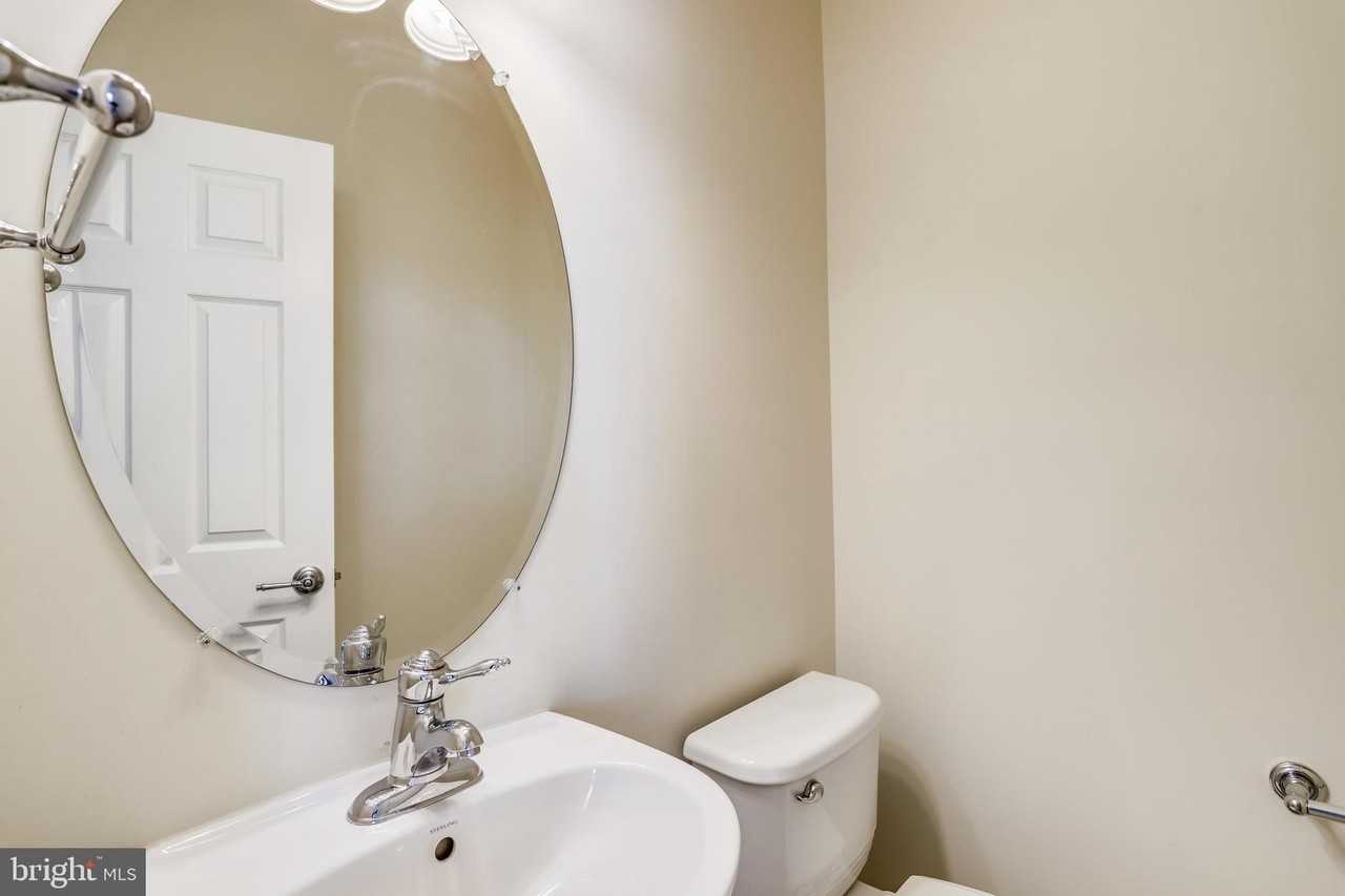 14604 Crossfield Way - Photo 5 of 46