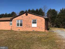 1815 Meadow Dr - Photo 1 of 1