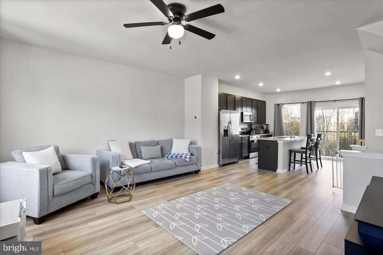 143 Cooperage Rd - Photo 3 of 7