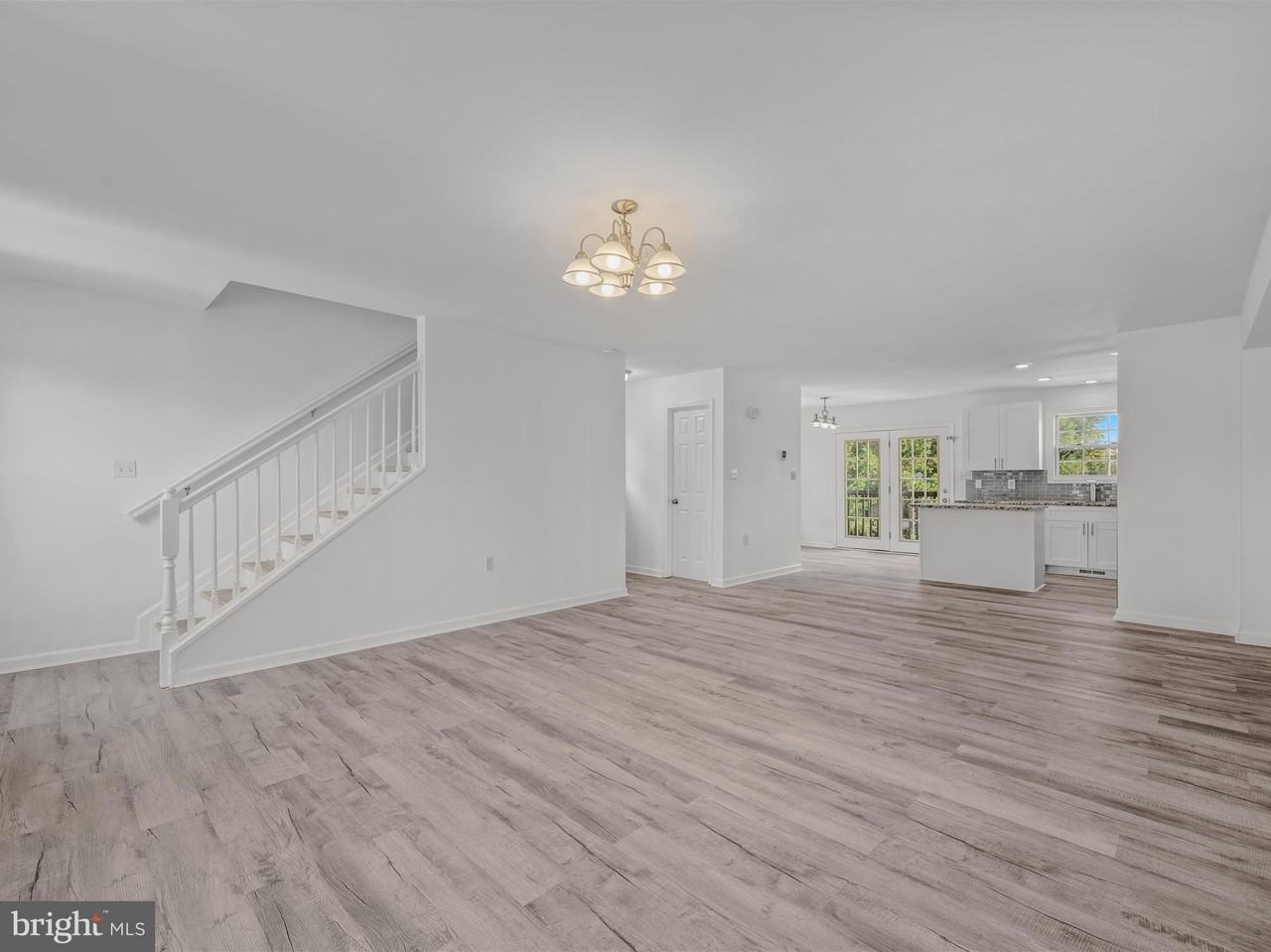 316 E 5th Ave - Photo 3 of 37