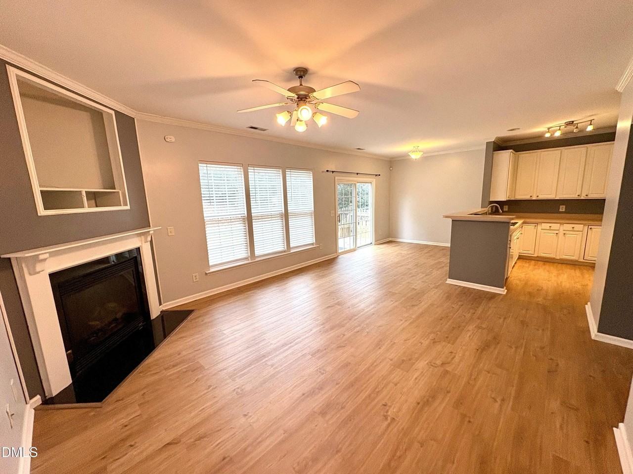 8417 Aztec Dawn Ct - Photo 3 of 17