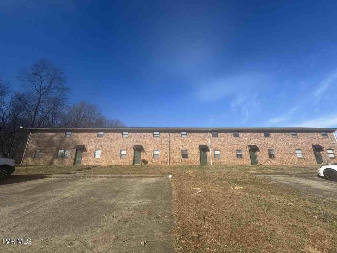 1001 Kiser Blvd Apt 11 #11 - Photo 7 of 8