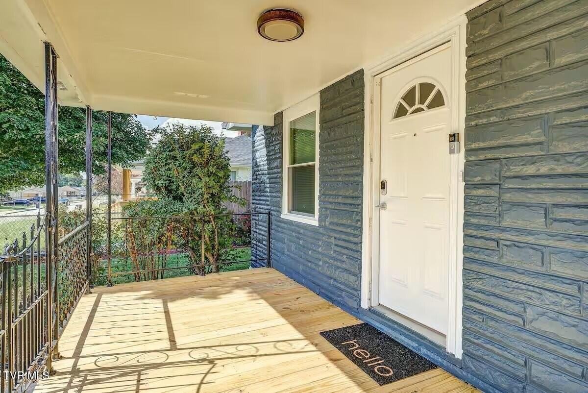 1330 E Sevier Ave - Photo 2 of 18