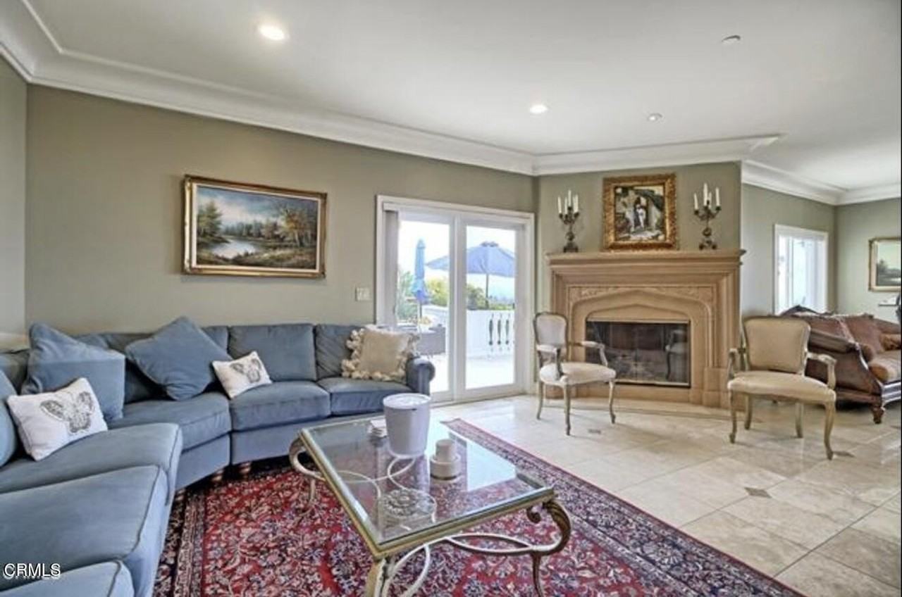 6153 Cobblestone Dr - Photo 7 of 21