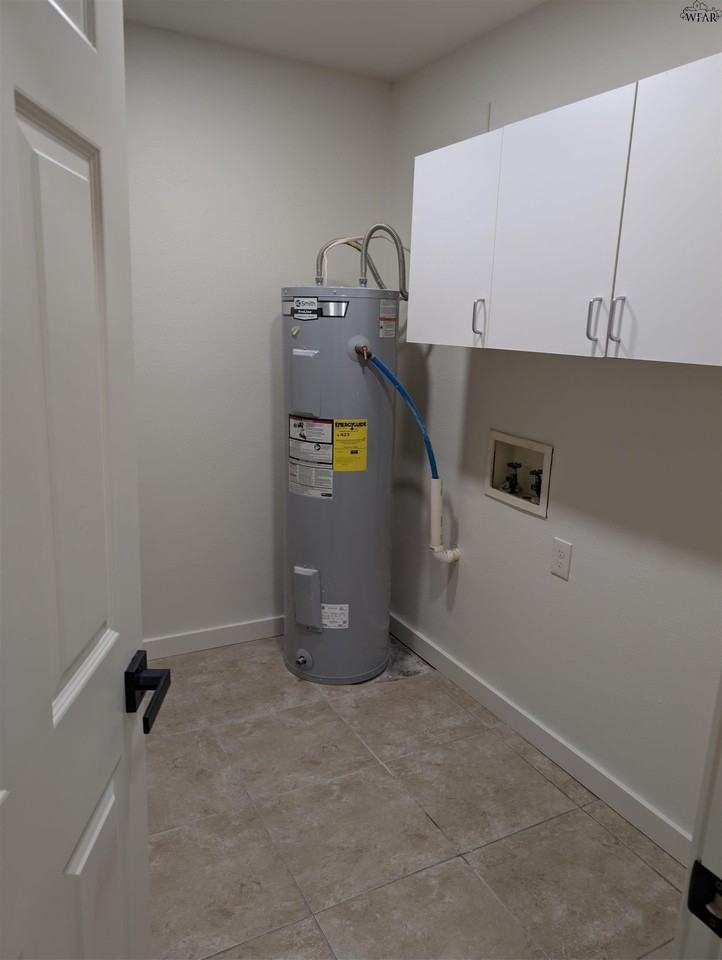 1311 Amherst St - Photo 3 of 12