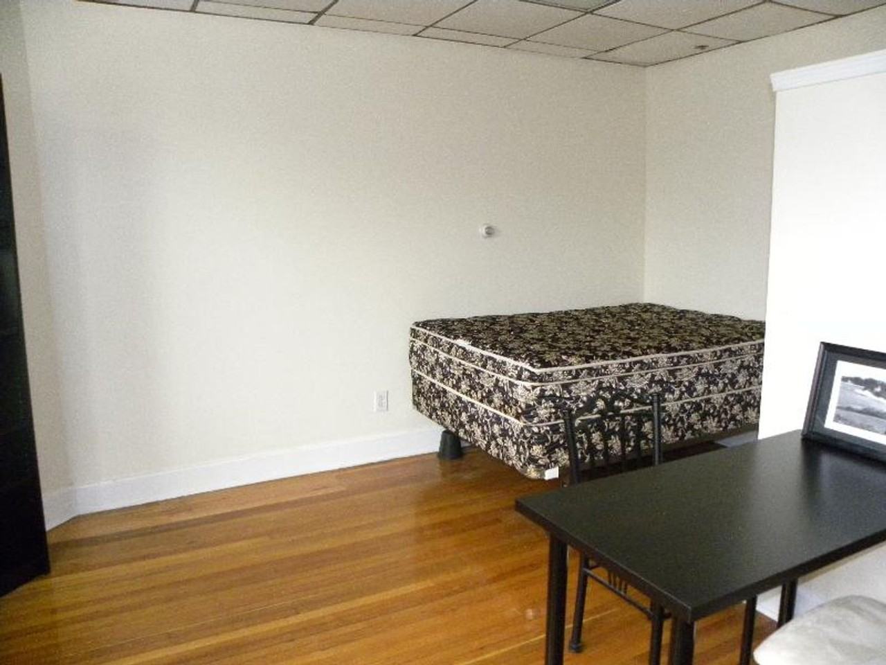 19 Banks St - Photo 3 of 12