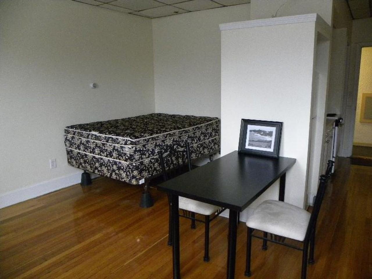 19 Banks St - Photo 4 of 12