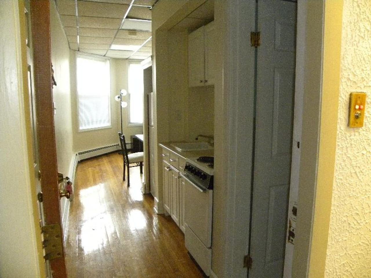 19 Banks St - Photo 6 of 12