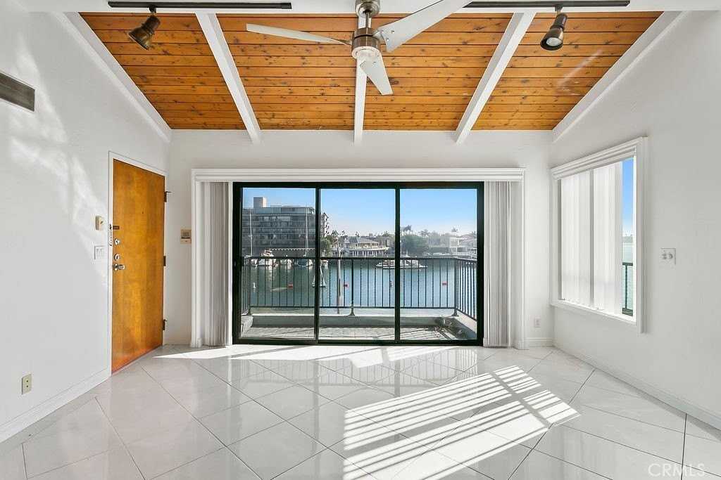 179 Bay Shore Ave - Photo 3 of 27