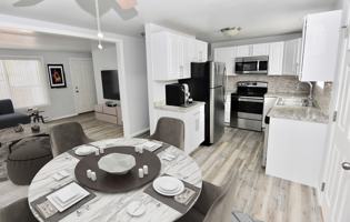 featured image of 701 701 / 705 Belmont Ave