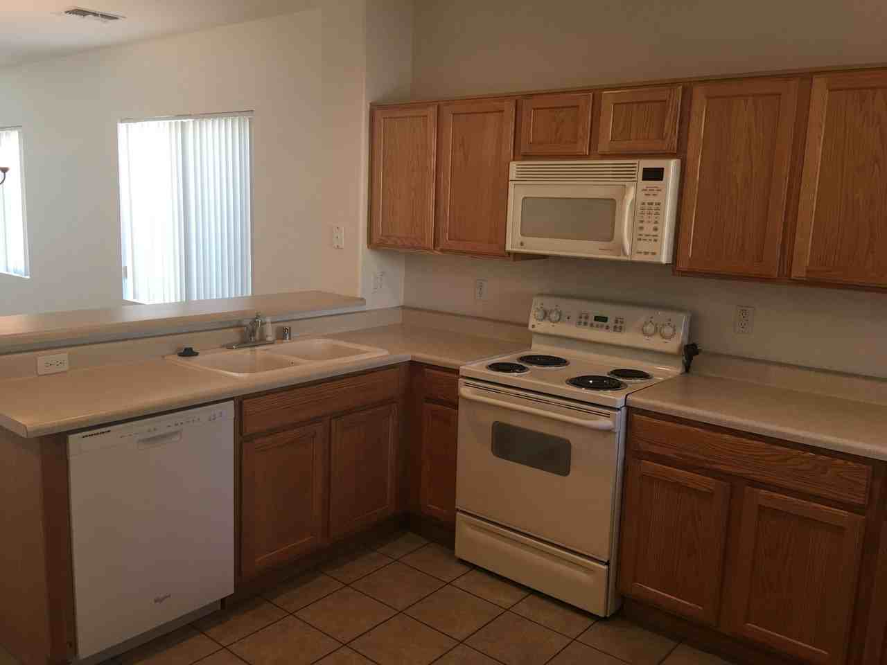 9128 W Berkeley Rd - Photo 6 of 17