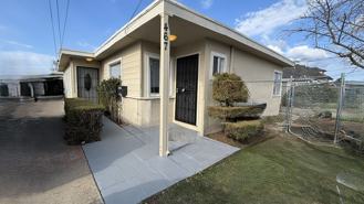 F00465 - Photo 1 of 1