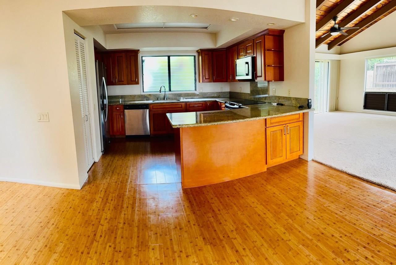 4180 Huanui St - Photo 3 of 23