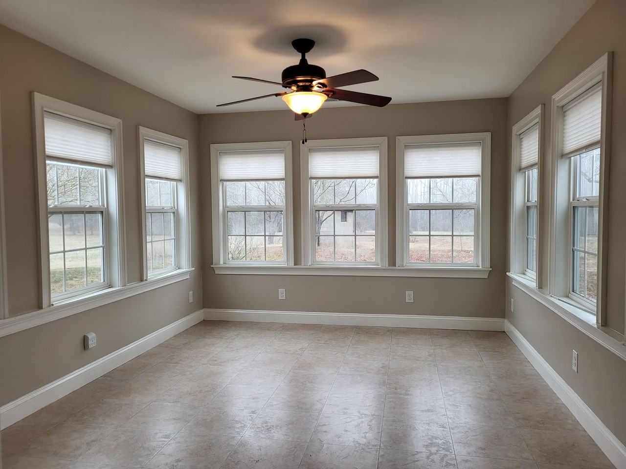 4883 Kemp Dellinger Rd - Photo 4 of 9