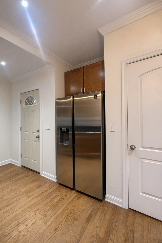 1635 W Farwell Ave - Photo 6 of 15