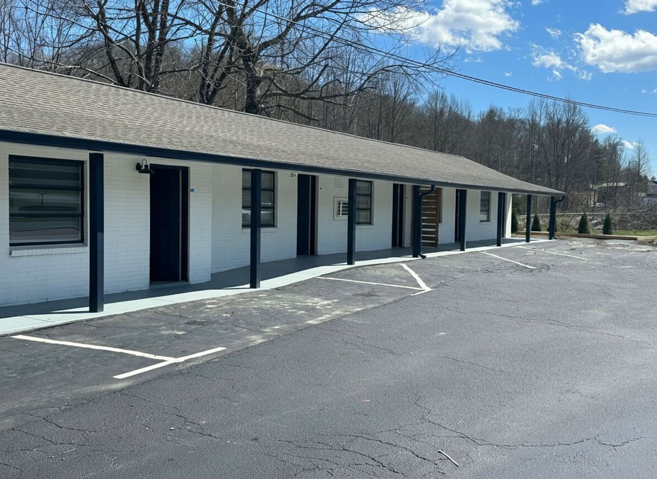 $500 OFF Your First Month’s Rent - Photo 4 of 5