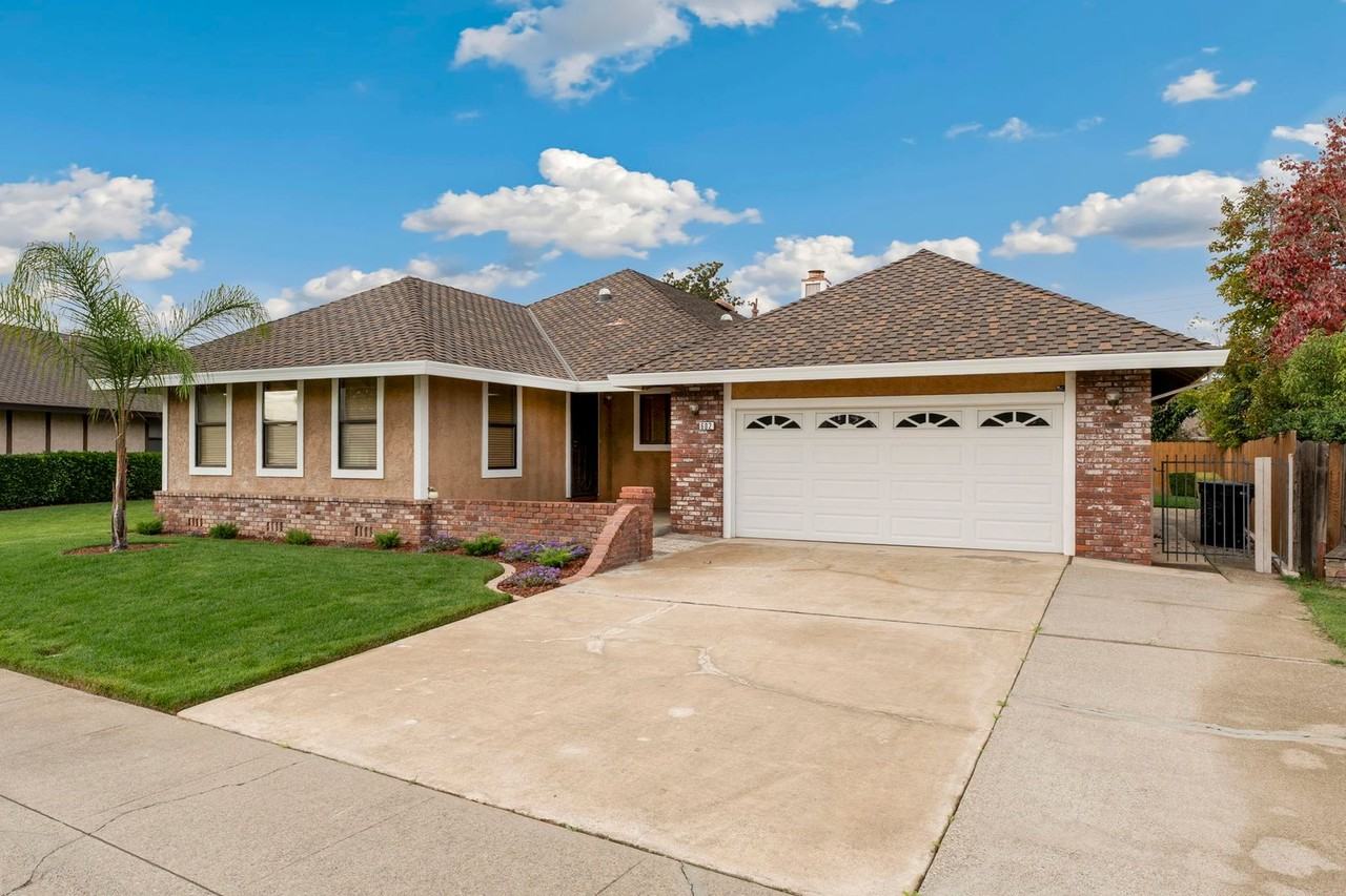 602 Fischer Ct - Photo 2 of 28