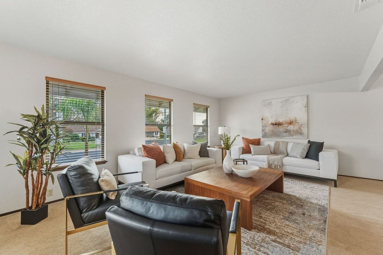 602 Fischer Ct - Photo 5 of 28