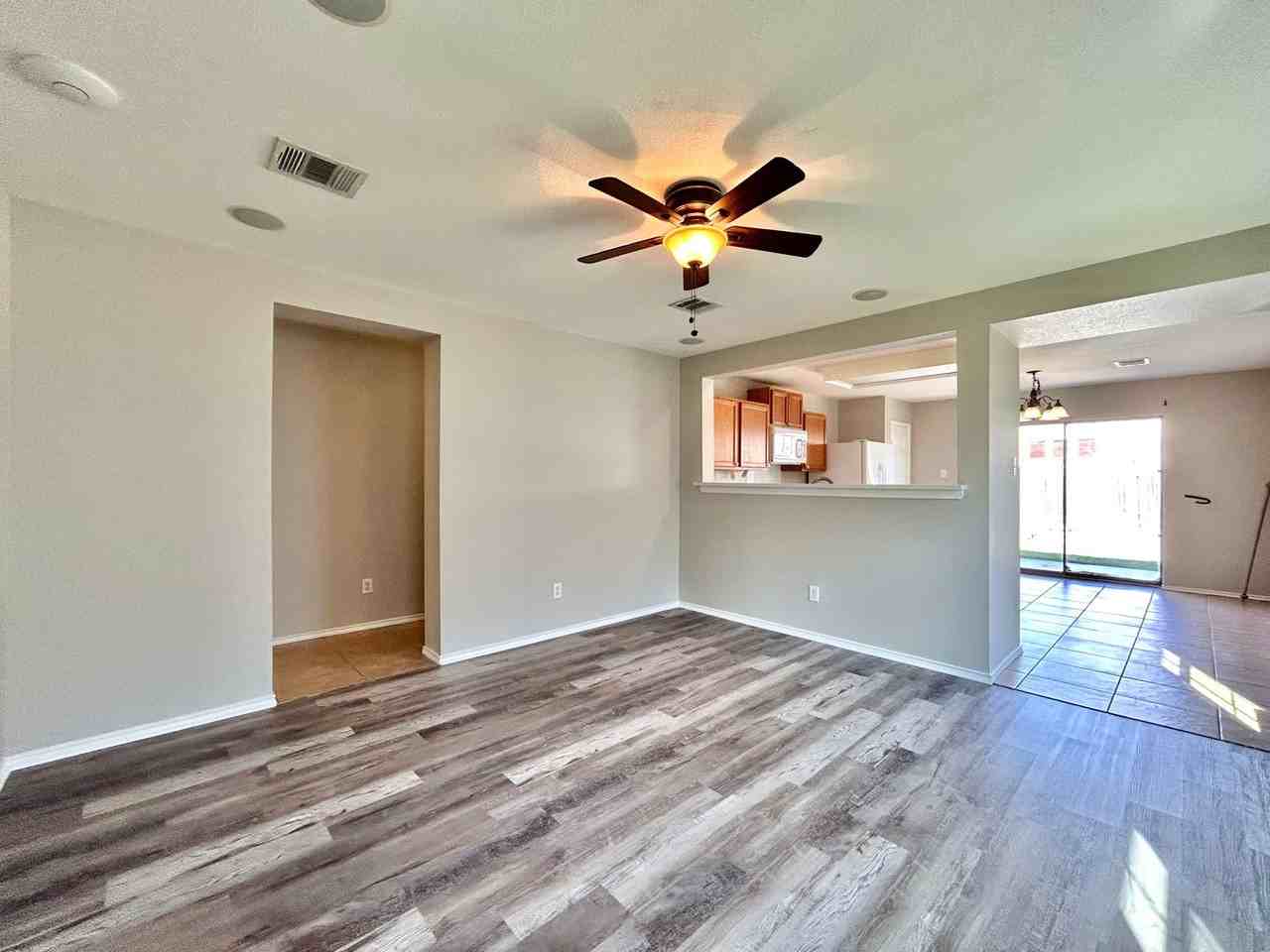 2011 Ashberry Trl - Photo 4 of 26