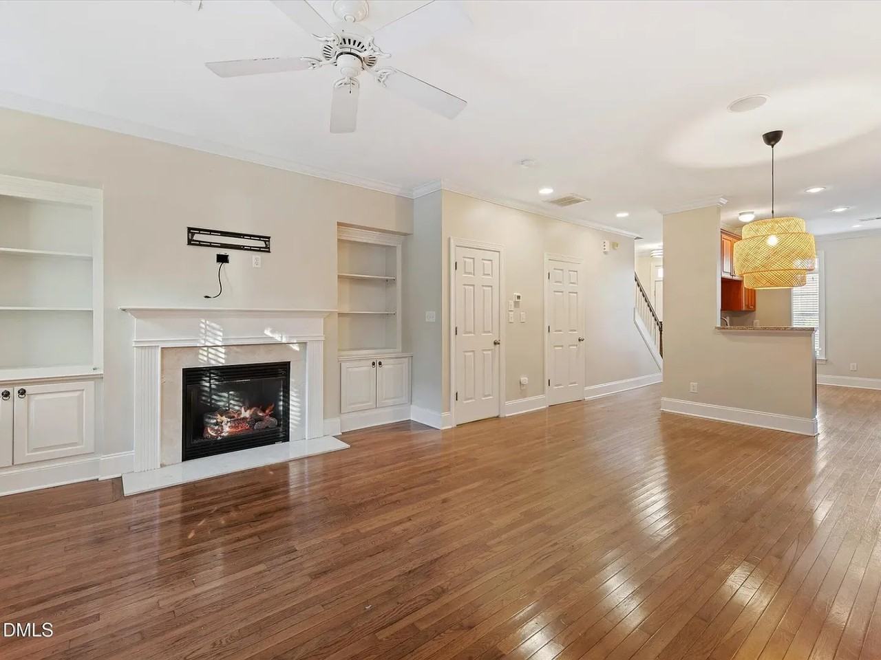 606 Highpark Ln - Photo 6 of 15