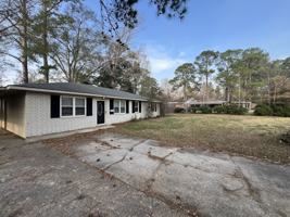 featured image of 41158 2nd Colonial St