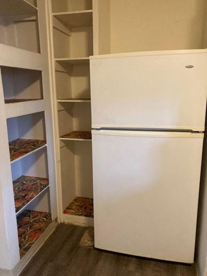 412 S Diamond St - Photo 5 of 9