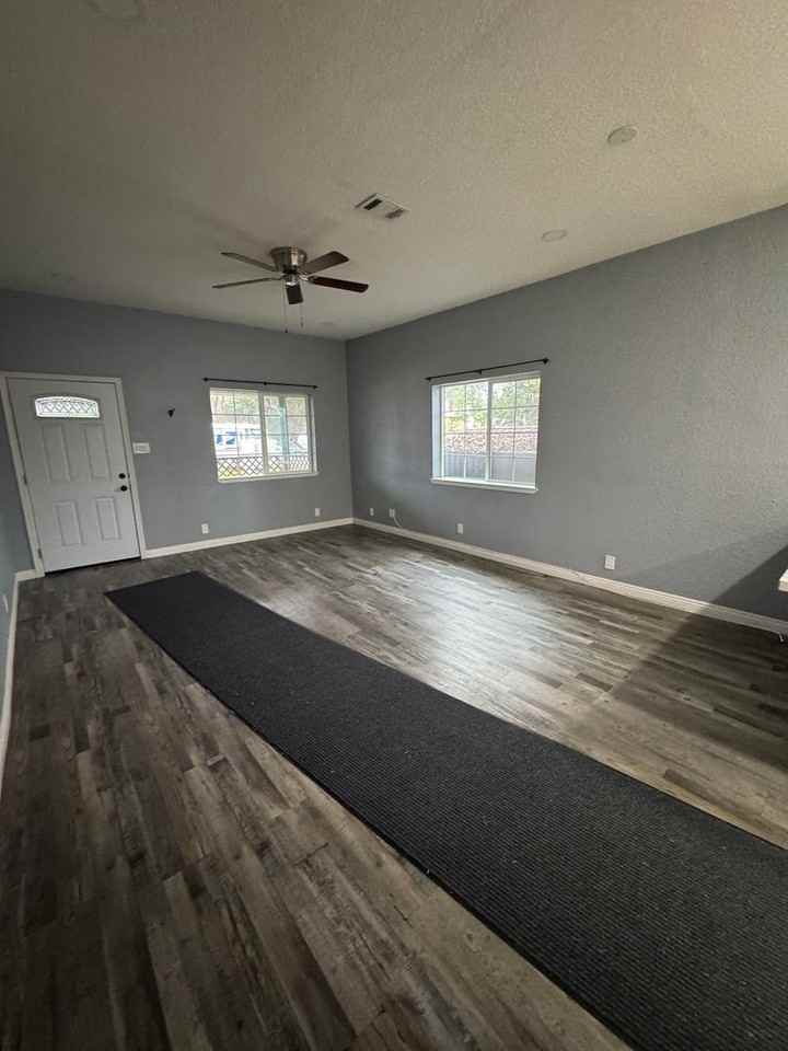 5676 Arboga Rd - Photo 4 of 7