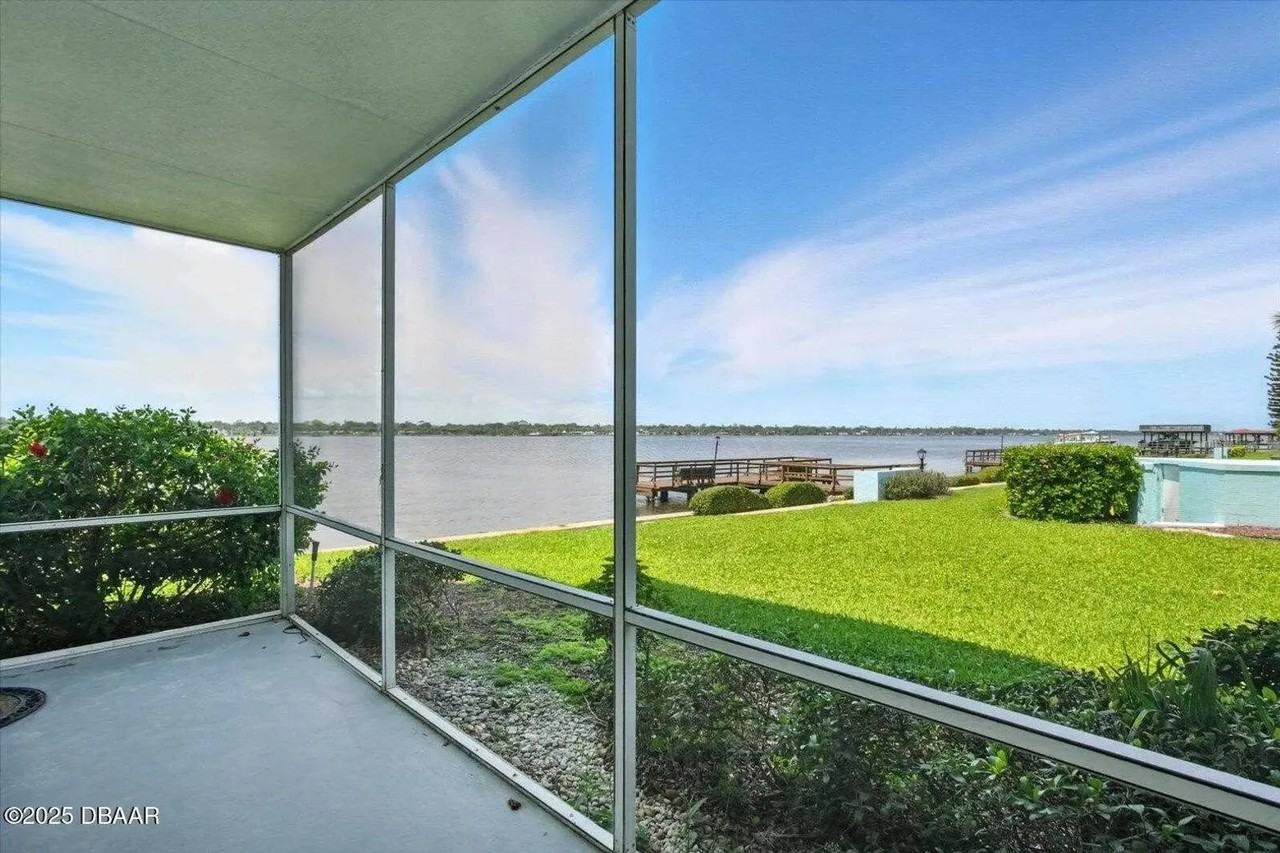 3009 N Halifax Ave - Photo 3 of 29