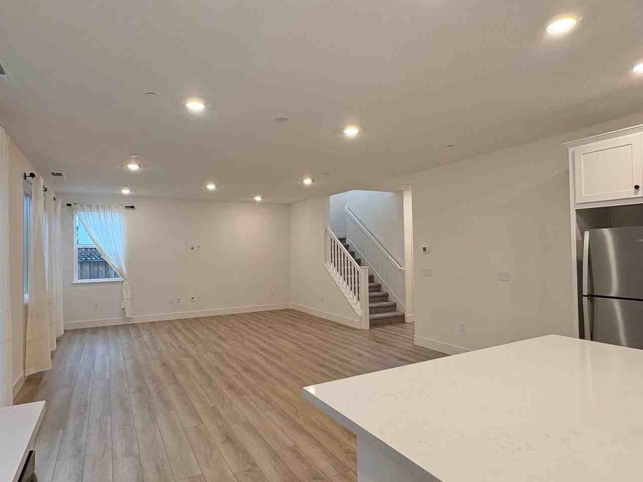 413 Ramos Ranch Rd - Photo 7 of 31