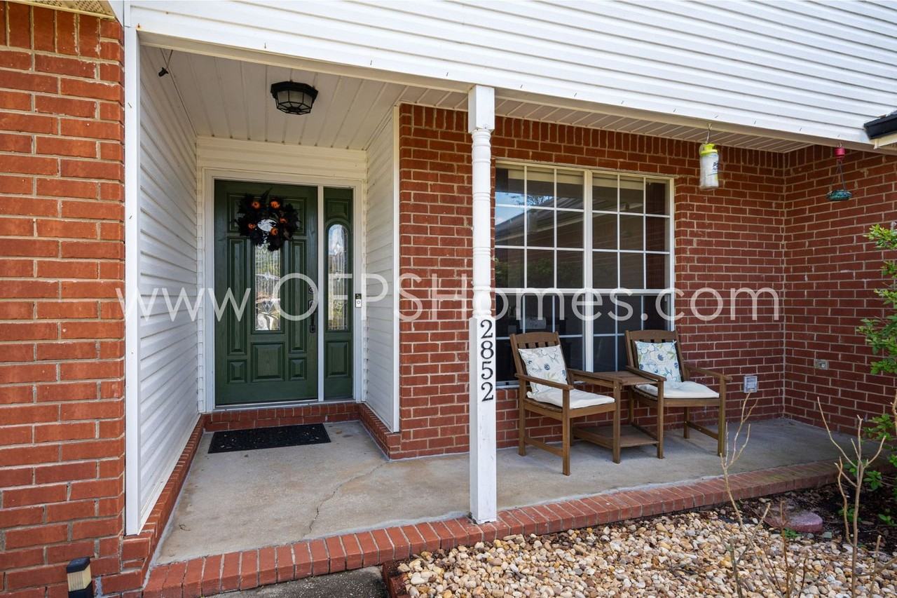 2852 Atoka Trl - Photo 4 of 29