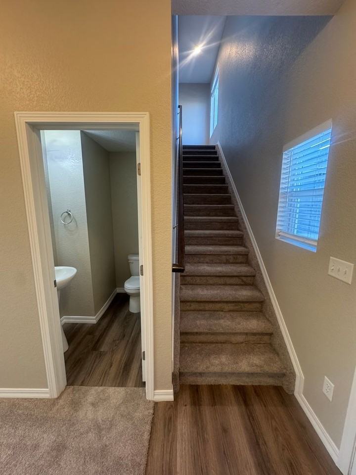 7940 Dry Willow Way - Photo 5 of 34